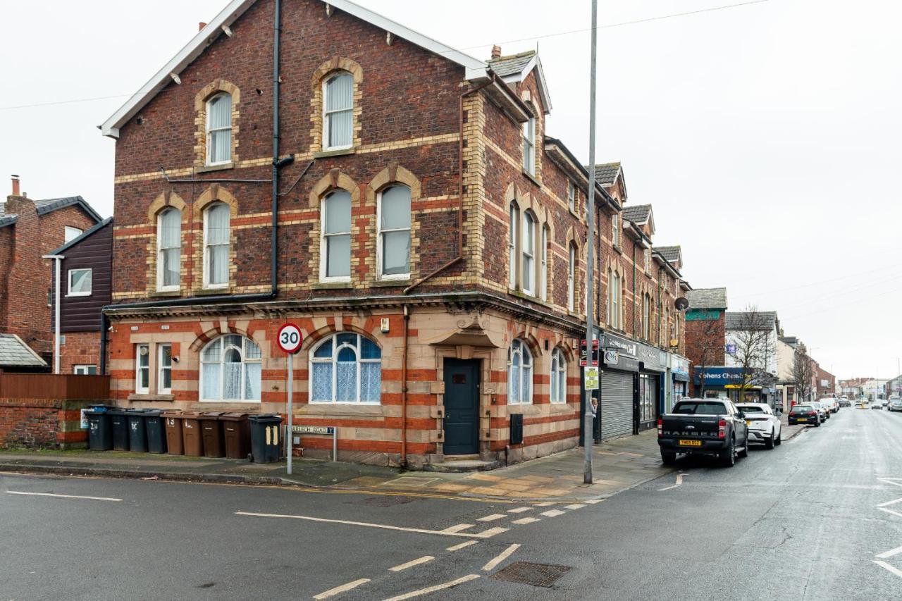 Crosby Apartments Liverpool Exterior photo